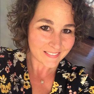 Meet your Posher, Niki